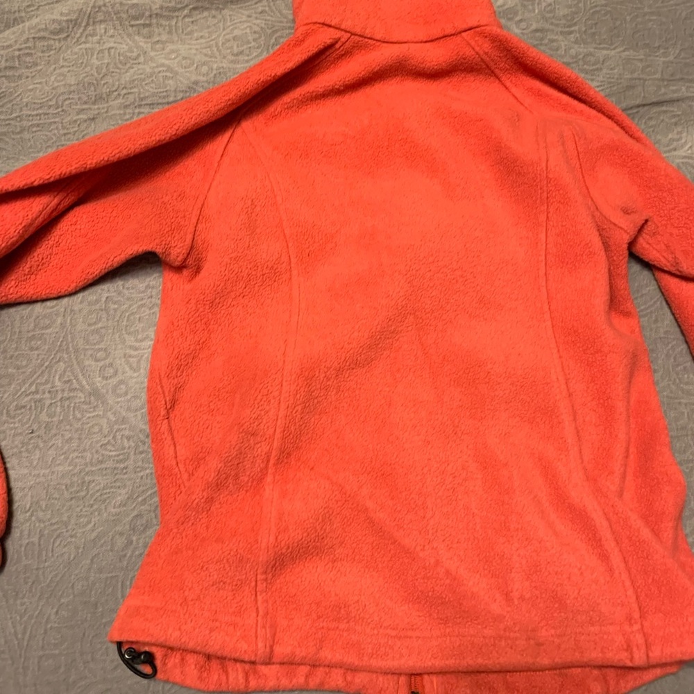 Columbia fleece jacket. - Picture 4 of 5